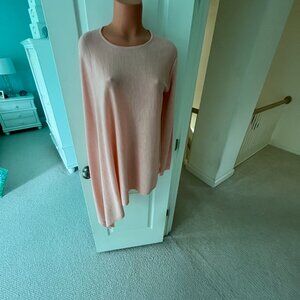 GIANNI BINI PEACH SWEATER/PONCHO SIZE LARGE NWT